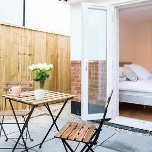 The Wing -near To The Beaches And , Bournemouth United Kingdom